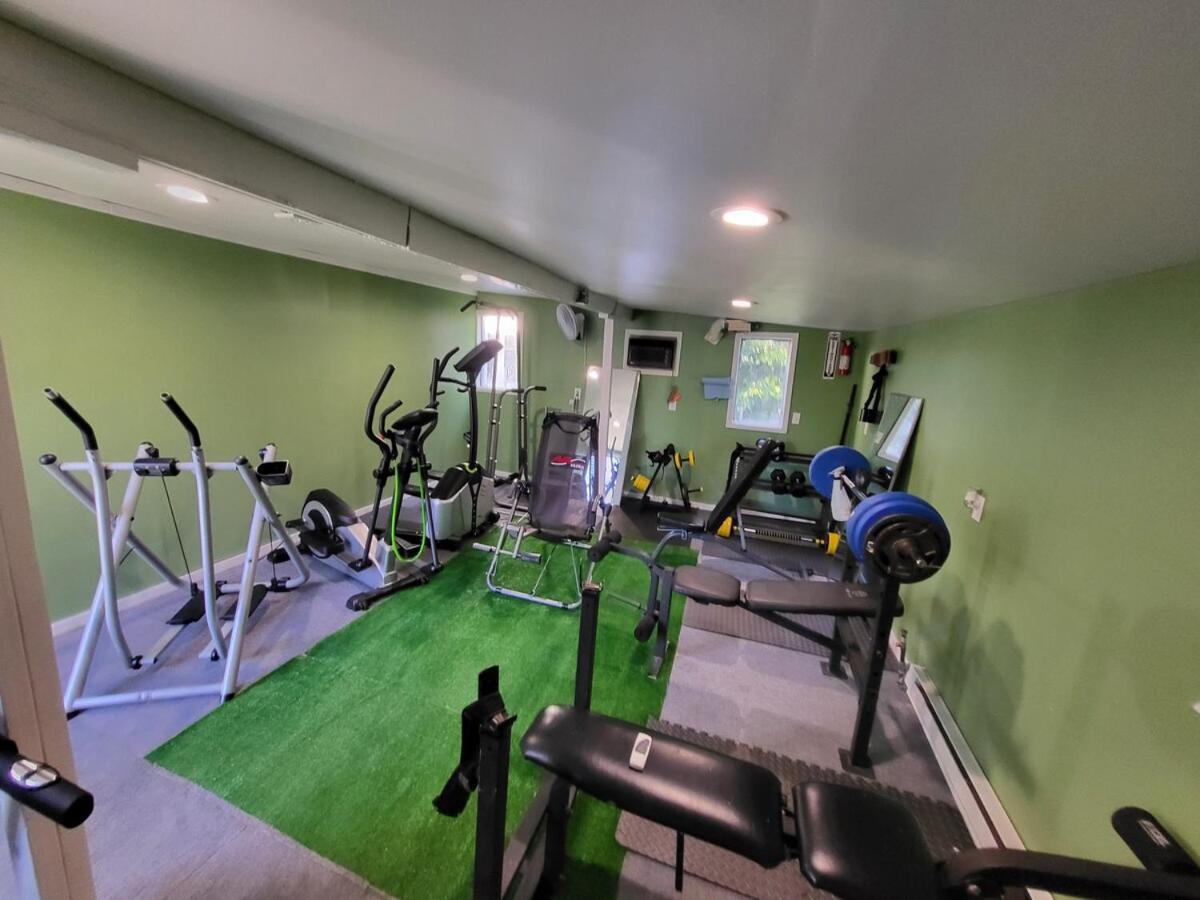 Adorable Crown Royal Presidential Suite Fitness Rm Cleveland Exterior foto